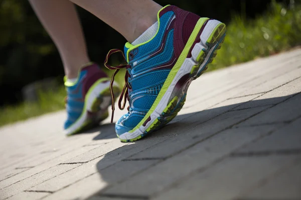 Young fitness woman running — Stock Photo, Image