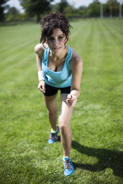 Femme se préparant au jogging — Photo