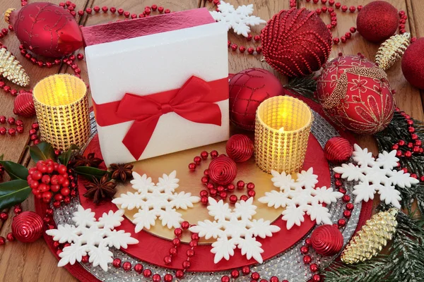 Christmas Gift Box and Decorations — Stock Photo, Image