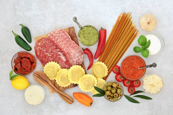 Alimentari Naturali Italiani Fitness Benessere Con Assortimento Cibi Freschi Essiccati — Foto Stock