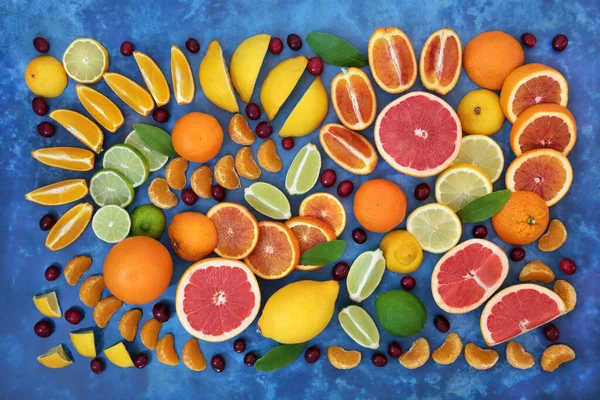Зимова Колекція Сонячних Цитрусових Журавлиною Чорницею Апельсинами Лимонами Лимонами Грейпфрутами — стокове фото