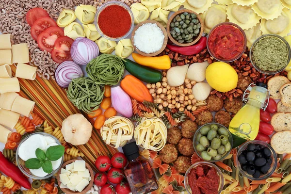 전체주의적 지중해식 식사와 음식을 씻으라 콜레스테롤 방지제 섬유소 오메가 단백질 — 스톡 사진