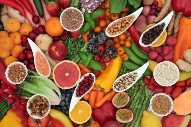 Sebzeli, sebzeli, sebzeli, tahıllı, baklagilli, otlu ve baharatlı vejetaryenler için sağlıklı antioksidanlar. Yüksek miktarda lif, protein, antosiyanin, likop, vitamin, karotendoid, omega 3 & mineral. Düz yatıyordu.