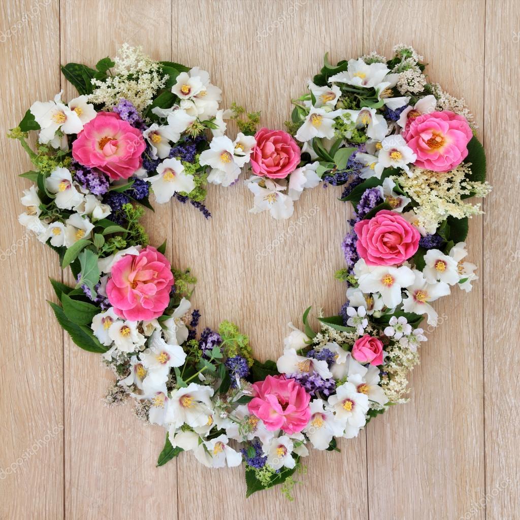 Heart Flower Wreath Stock Photo by ©marilyna 56802843