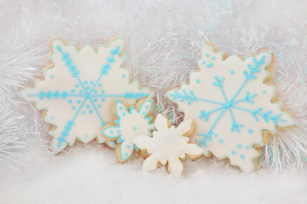 Gingerbread Snowflake Biscuits — Stock Photo, Image