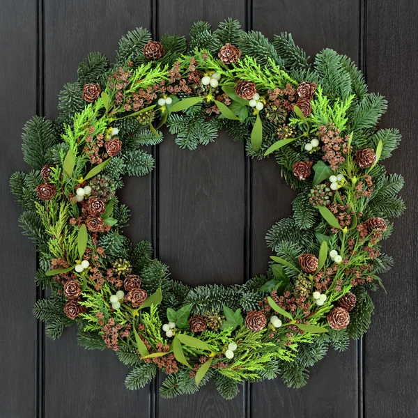 Traditioneller Winterkranz — Stockfoto