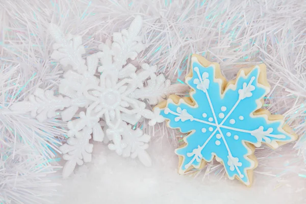 Snowflake Gingerbread Biscuits — Stock Photo, Image