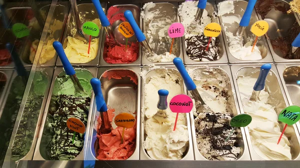 Mixed trays of ice cream in ice-cream shop — Stock Photo, Image