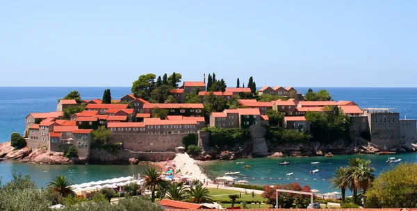 Sveti Stefan, piccolo isolotto e resort in Montenegro — Foto Stock