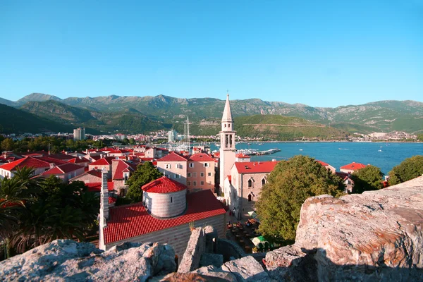 Red roofs of Budva in Montenegro, citadel — Stock Photo, Image