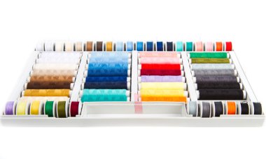 dikiş ipliği çok renkli 