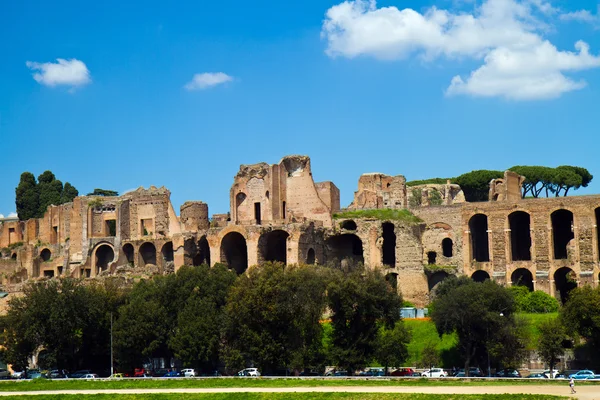 Baths of Caracalla seen from the Circus Maximus in Rome — Stock Photo, Image