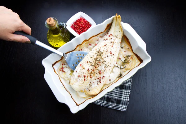 Bacalhau assado branco com pimenta — Fotografia de Stock