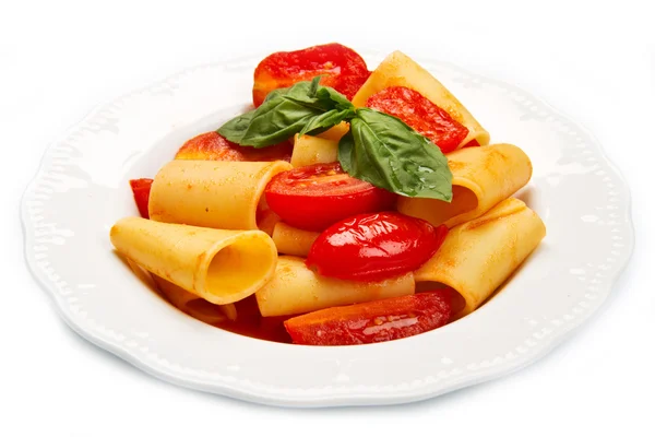 Paccheri med tomater sås — Stockfoto