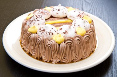 Beze Pasta krema ile