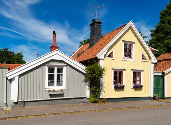 Malerische Alte Holzhäuser Der Altstadt Von Kalmar Schweden Sommer Stockbild