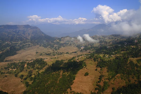 Boven de wolken in de Nepalese stad Nagarkot — Stockfoto