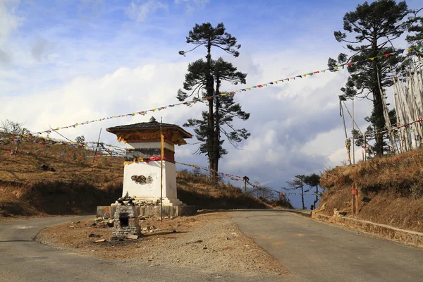 Sztúpa Wangdue Phodrang-hágó — Stock Fotó