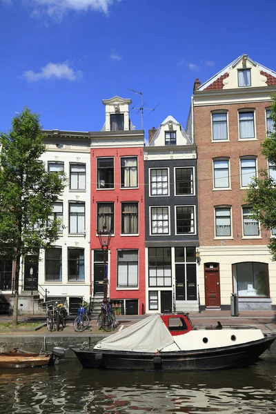 Casas en Amsterdam, Holanda — Foto de Stock