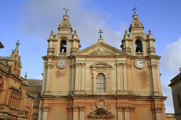 Catedral de San Pedro y Pablo en Mdina . —  Fotos de Stock