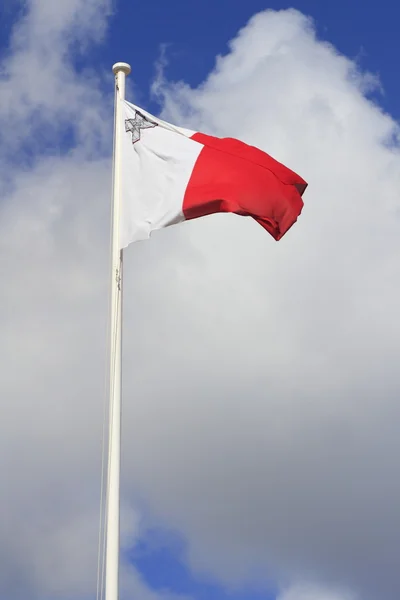 Flag of Malta on the Pole — Stock Photo, Image