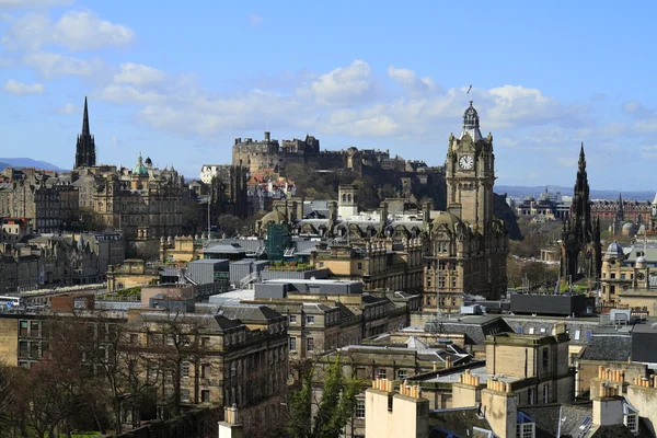 Blick über edinburgh, Schottland — Stockfoto