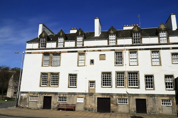 Budova na paláci Holyroodhouse v Edinburghu - Skotsko — Stock fotografie