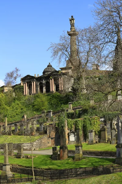 Cemitério velho em Glasgow, Escócia, Reino Unido — Fotografia de Stock