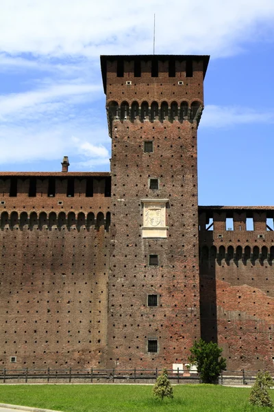 Castello Sforzesco é um castelo em Milão — Fotografia de Stock