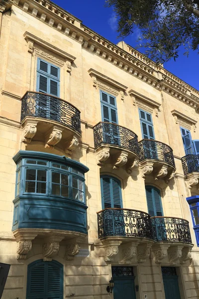 Valletta, Malta için eski balkon — Stok fotoğraf