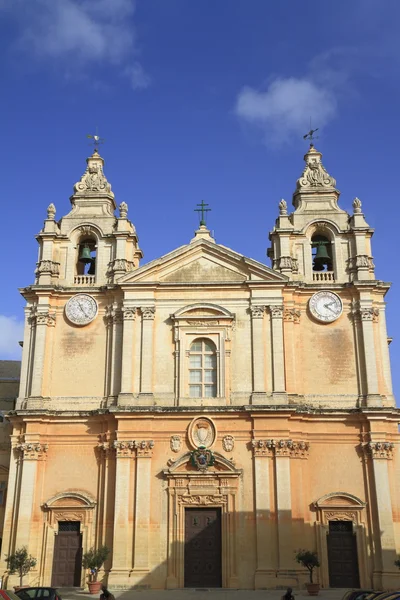 Catedral de São Pedro e Paulo em Mdina . — Fotografia de Stock