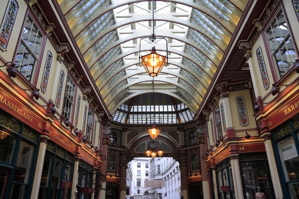 Leadenhall markt gedekt winkelgalerij — Stockfoto