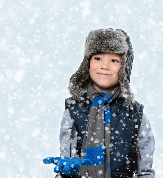 Vintern pojke — Stockfoto