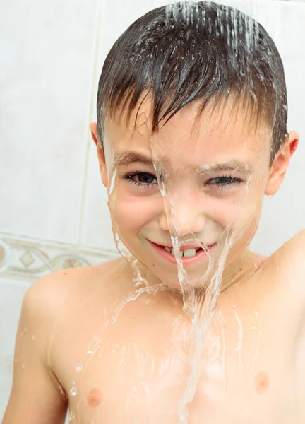 Boy washing — Stock Photo, Image