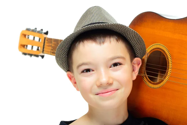 Niño con una guitarra —  Fotos de Stock