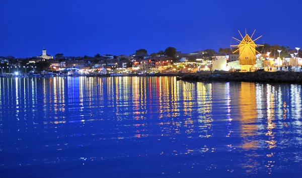 Moulin à vent en bois à Nessebar — Photo