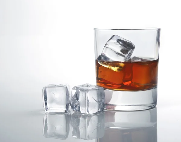 Whiskey old fashioned on isolated white — Stock Photo, Image