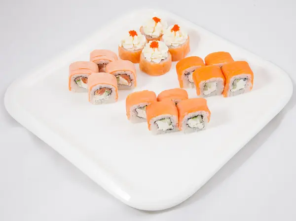 Фото японской кухни суши — стоковое фото