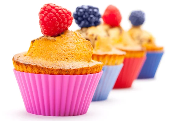 Cupcakes con bayas de cerca —  Fotos de Stock