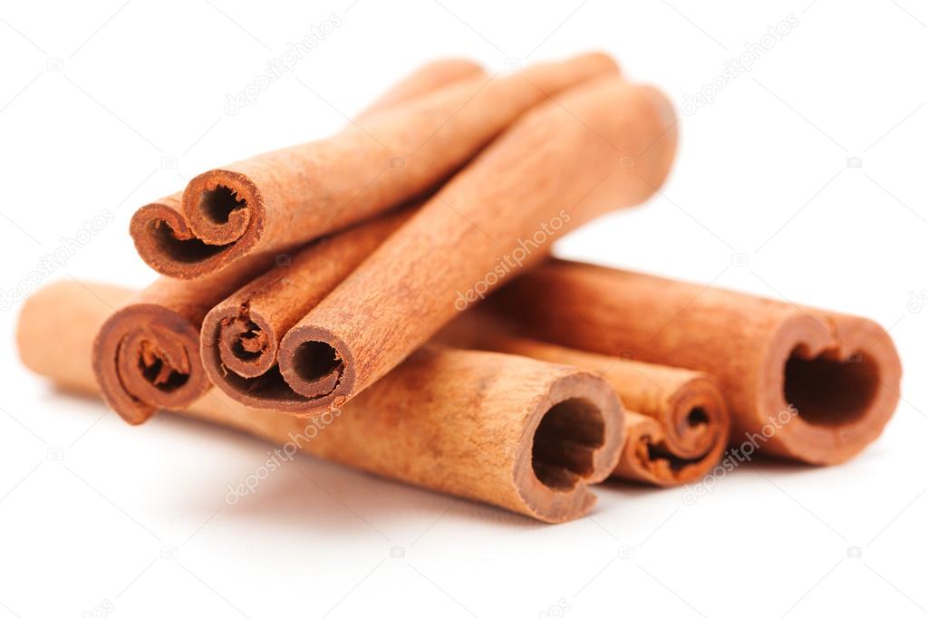 Cinnamon sticks close up