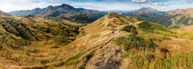 Georgia Abhazya'da Kafkas Dağları