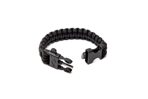 Paracord tressé bracelet noir avec une boucle isolée — Photo