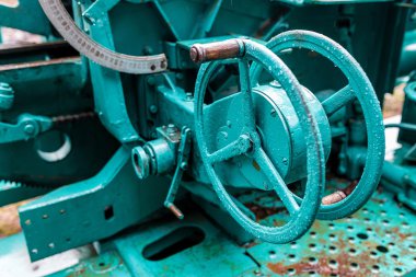 Topçu mekanizması ile askeri yeşil arka plan