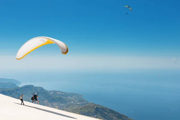 Září 2020 Babadag Turecko Mnoho Statečných Paraglidistů Vzlétlo Hory Babadag — Stock fotografie