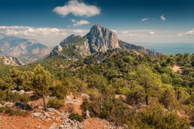 Termessos Milli Parkı 'ndaki Gulluk dağı Türkiye' nin Taurus bölgesinin bir parçasıdır.