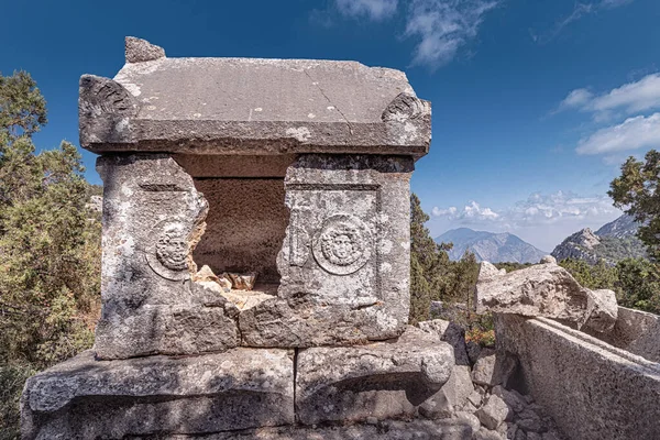 Tumbas Destruidas Entierros Antiguos Antigua Ciudad Termessos Provincia Antalya Turquía — Foto de Stock