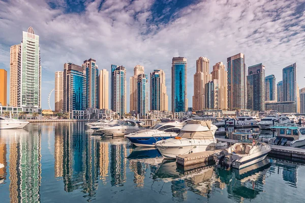 Jacht Motorboten Parkeren Haven Buurt Van Dubai Marina Mall Met — Stockfoto