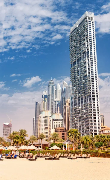 Februar 2021 Dubai Vae Viele Liegestühle Und Sonnenschirme Strand Jbr — Stockfoto