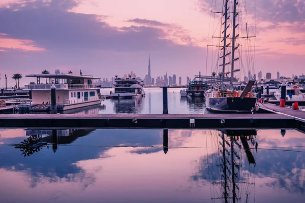 Parkering För Båtar Och Fartyg Dubai Creek Marina Harbor Med — Stockfoto