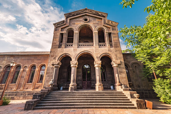 large famous complex of Etchmiadzin housing an educational seminary and Supreme Catholicos of All Armenians and a monastery in Vagharshapat.